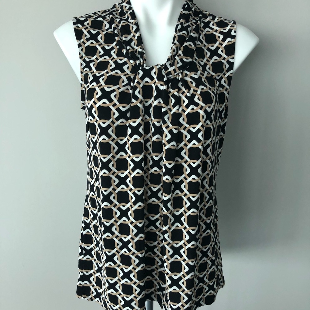 Banana Republic sleeveless twist top